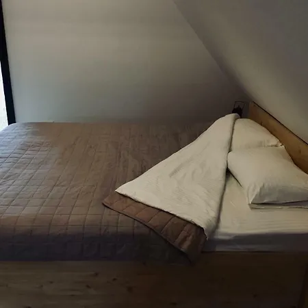 Bagriwood Alpstuga Jaremtje