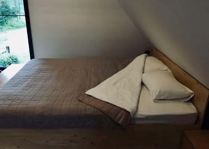 Bagriwood 木屋 亚列姆切